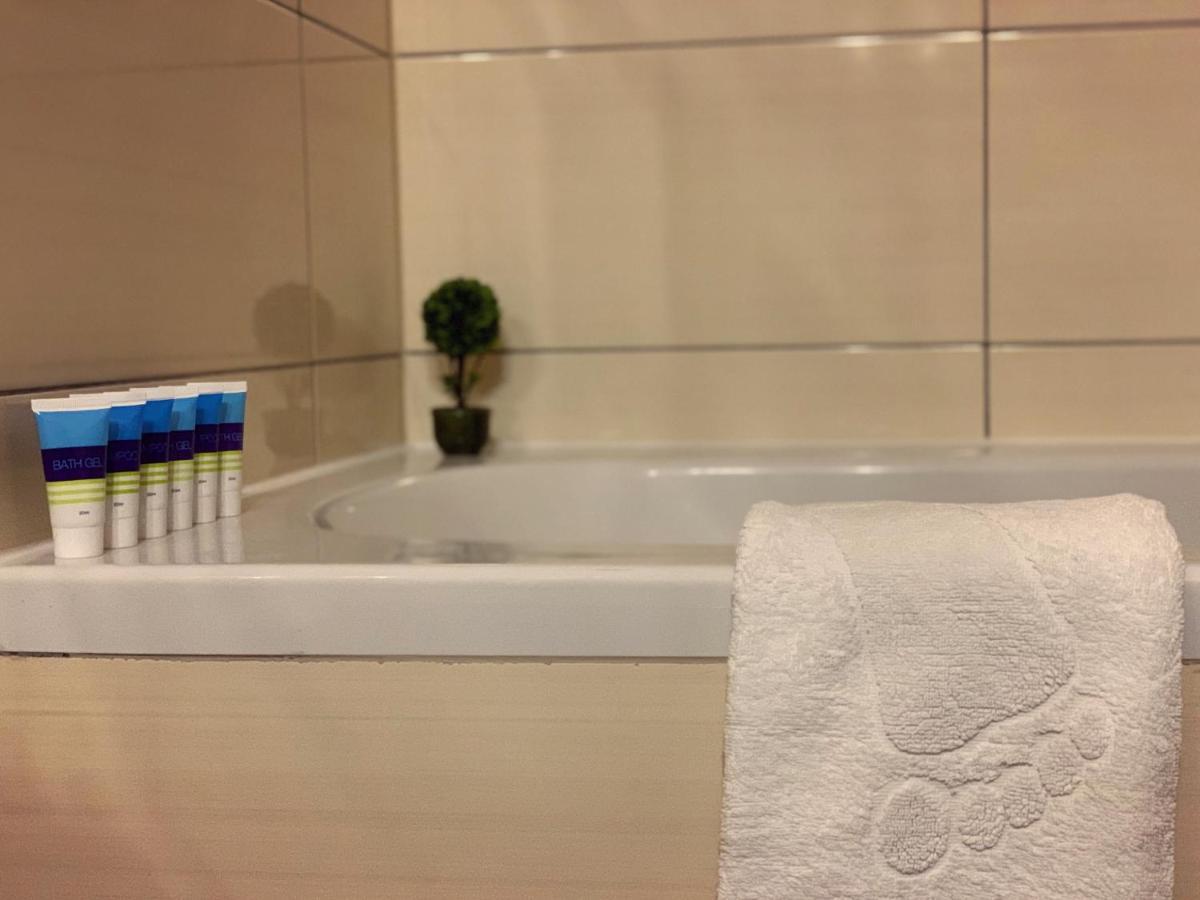 Modern Studio2 Appartement Braşov Buitenkant foto